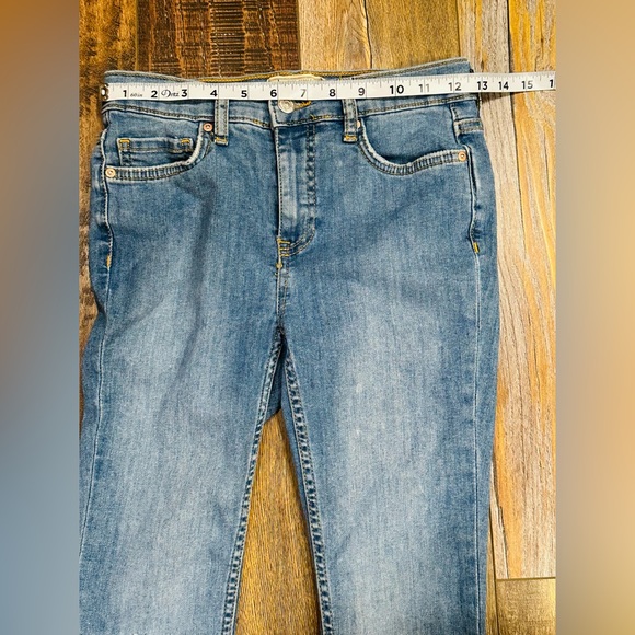 Free Peopke Busted Knee Skinny Jeans. Size 26. EUC - Picture 4 of 7